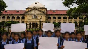 5-Km Protest by School Children Over Bad Road Prompts Allahabad HC to Take Suo Motu Cognizance